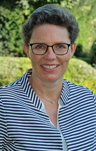 Christine Scharrenbroch Christine Scharrenbroch